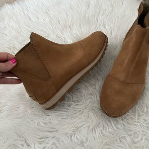 Sorel Harlow Chelsea boots brown size 8